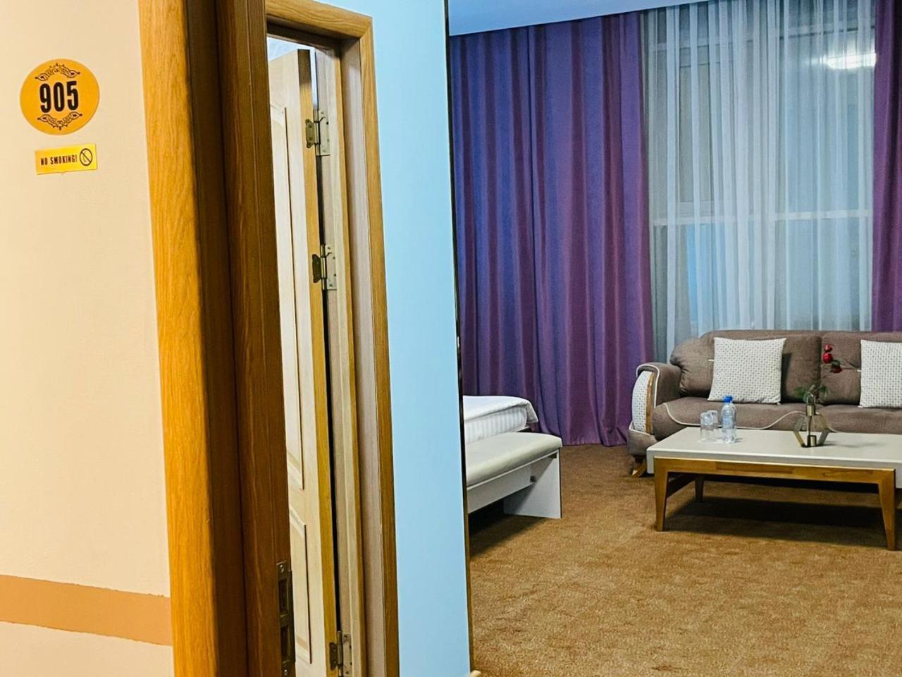 Hotel Shumon Dusjanbe Exteriör bild